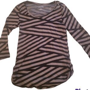 Daisy Fuentes Long sleeve top size S NWT